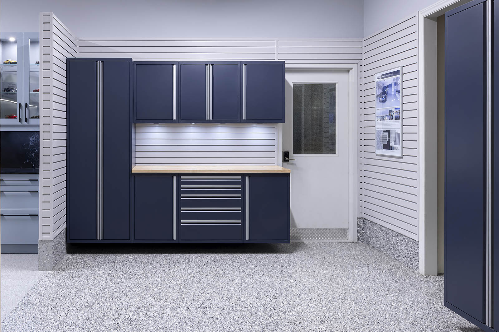 xgarage_living_toronto_showroom-13.jpg.pagespeed.ic.g6Z39Uppse