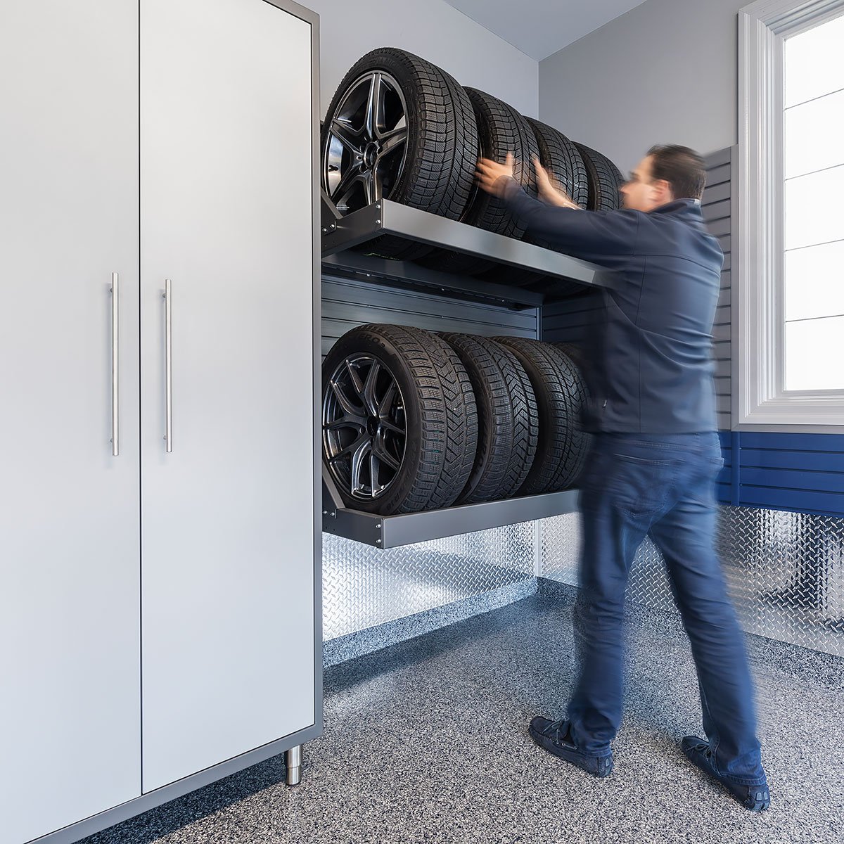 Garage Living wall-mounted tire racks
